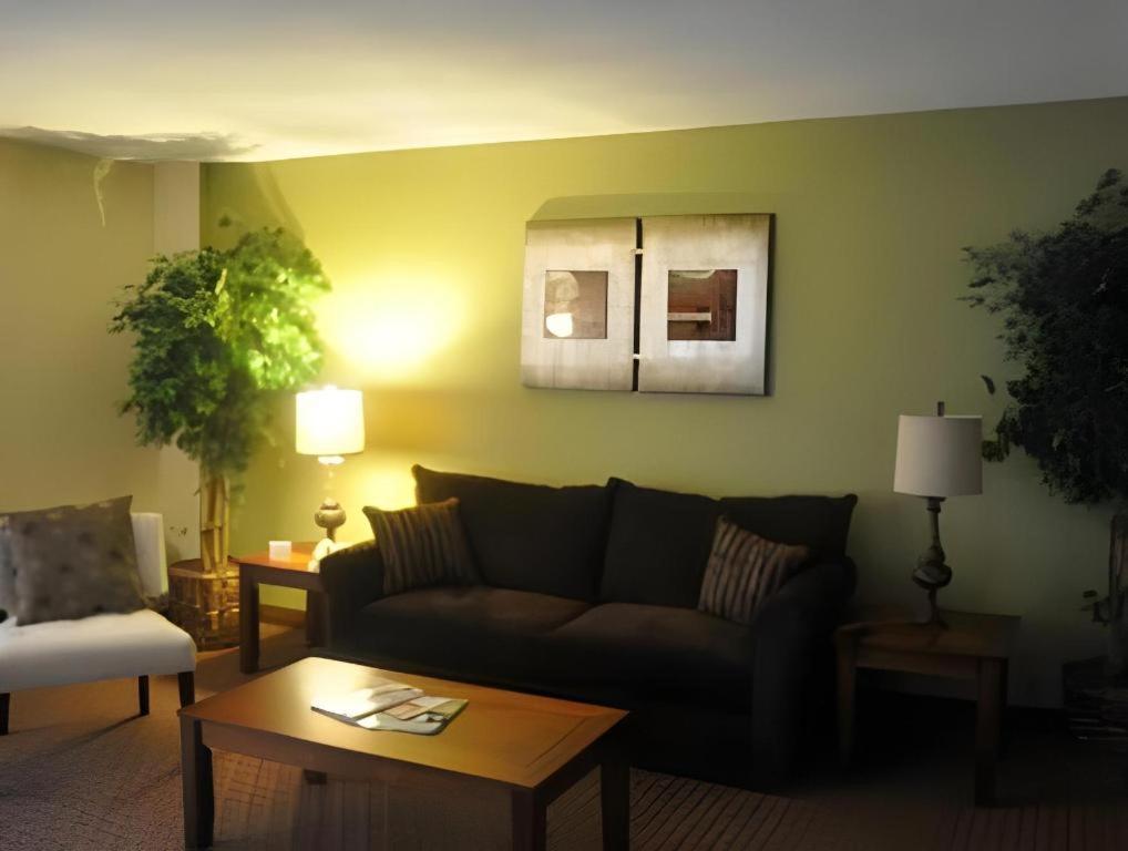 Garden Plaza Hotel Saddle Brook Kültér fotó