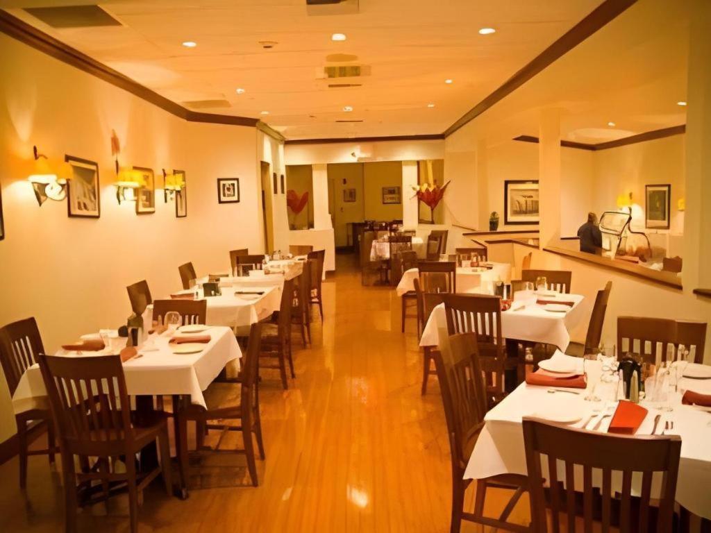 Garden Plaza Hotel Saddle Brook Kültér fotó