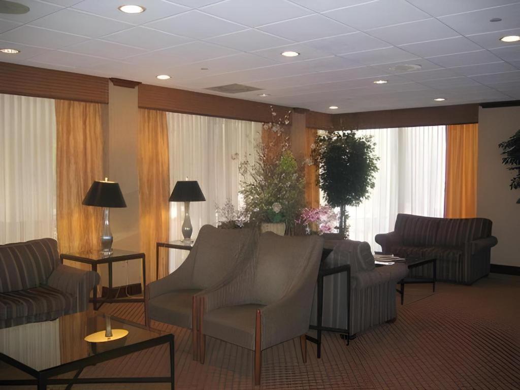 Garden Plaza Hotel Saddle Brook Kültér fotó