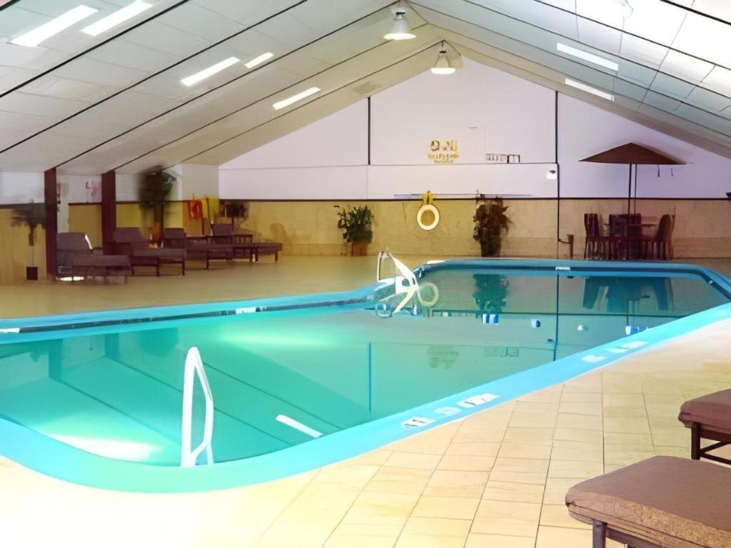Garden Plaza Hotel Saddle Brook Kültér fotó