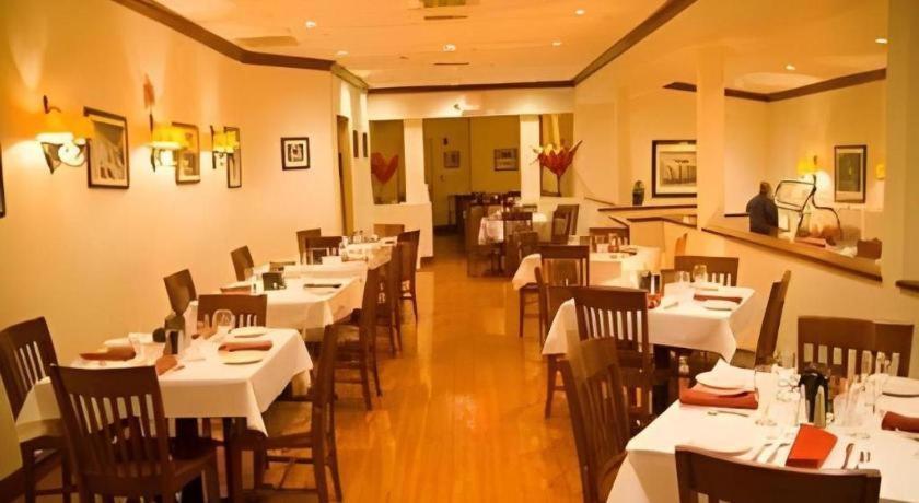Garden Plaza Hotel Saddle Brook Kültér fotó