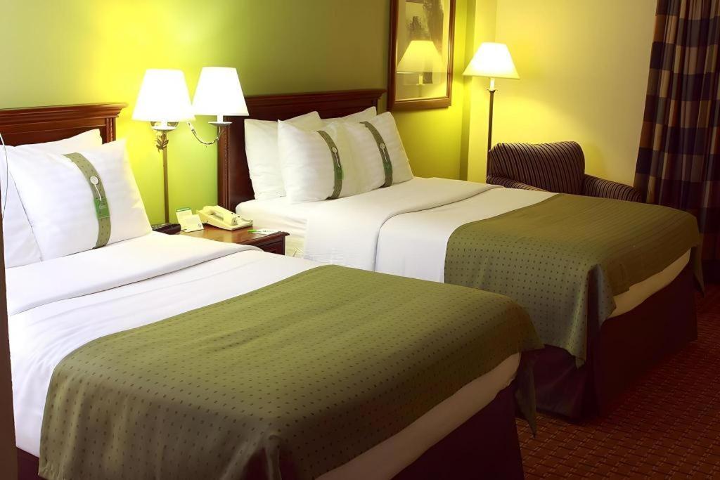 Garden Plaza Hotel Saddle Brook Kültér fotó