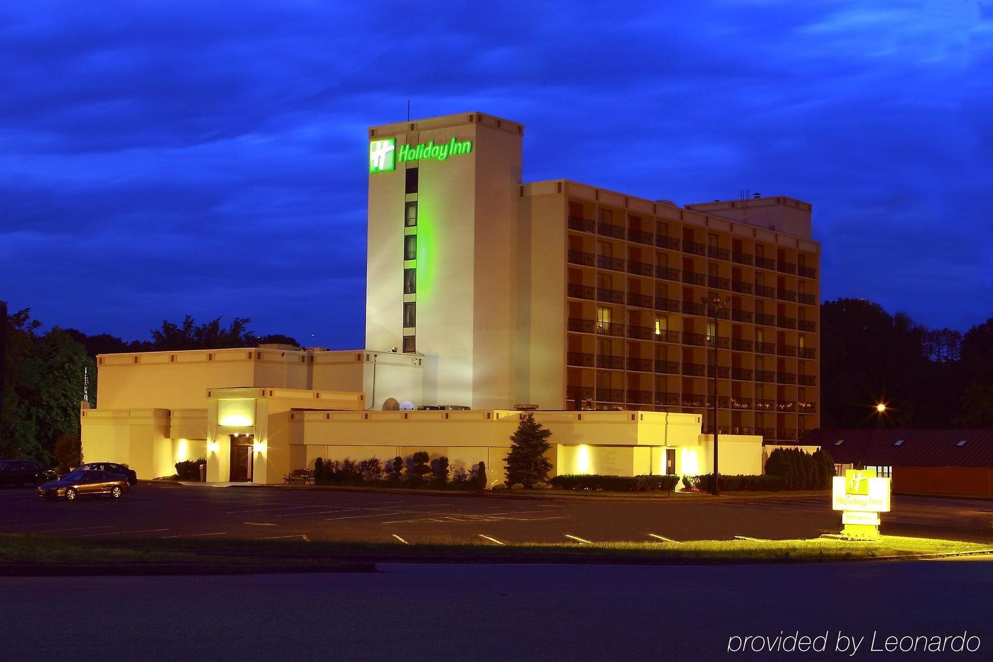 Garden Plaza Hotel Saddle Brook Kültér fotó