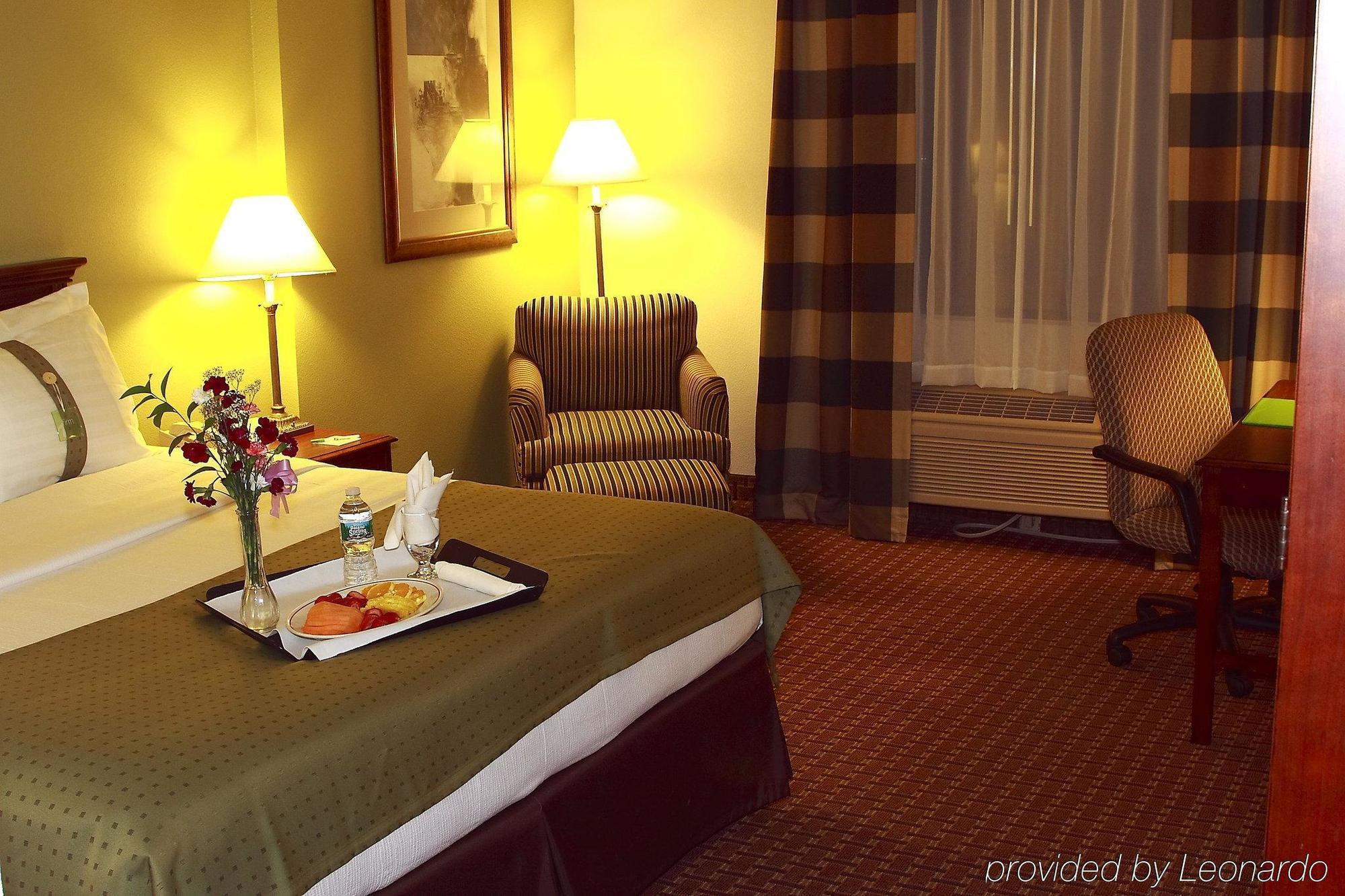 Garden Plaza Hotel Saddle Brook Szoba fotó