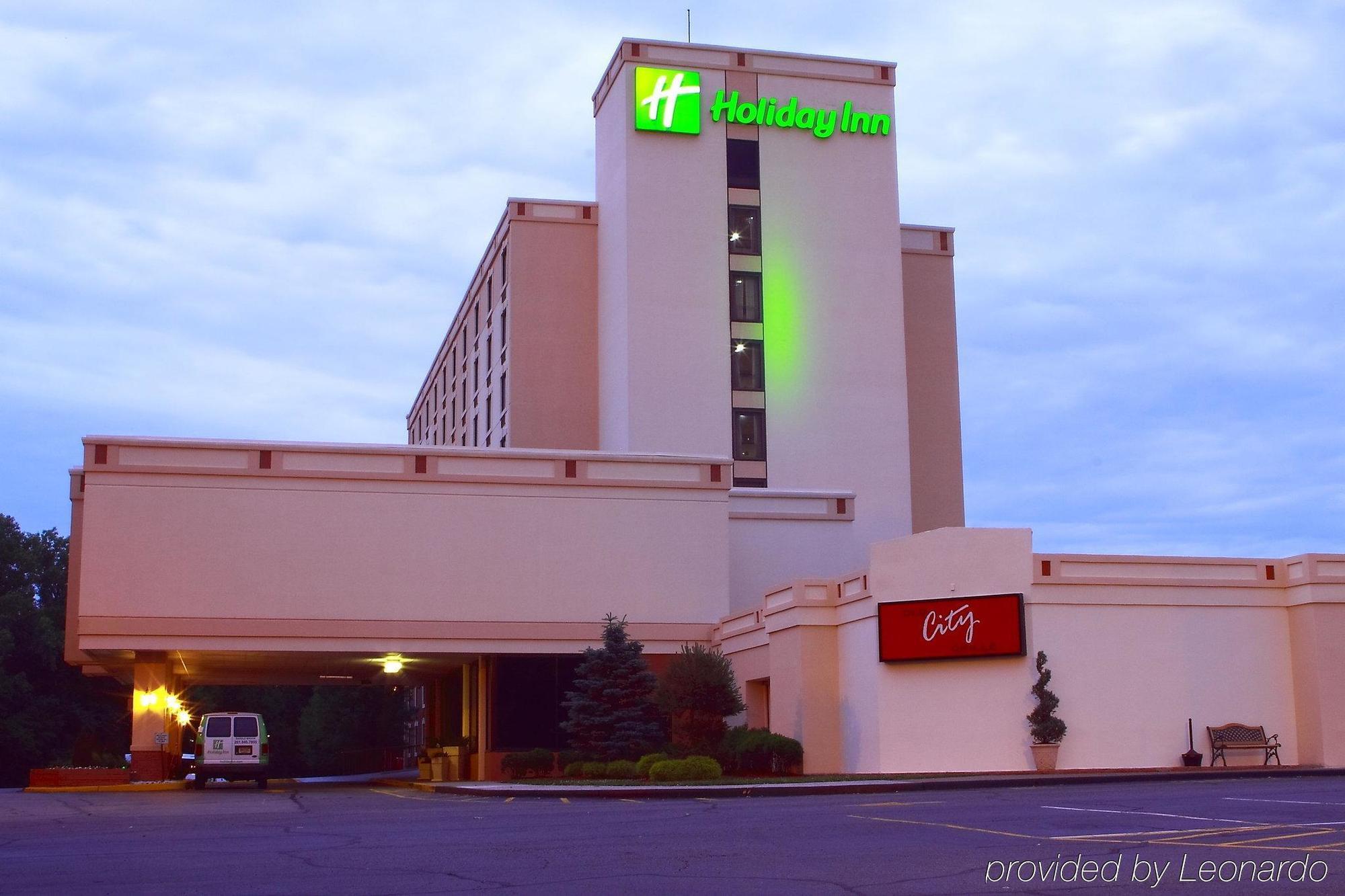 Garden Plaza Hotel Saddle Brook Kültér fotó